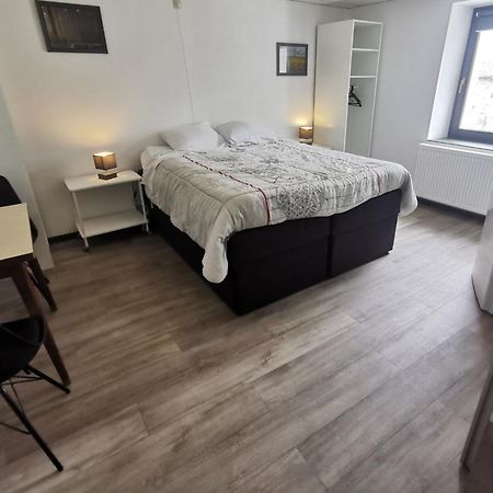 Chez Phil Hotel Robertville Bagian luar foto