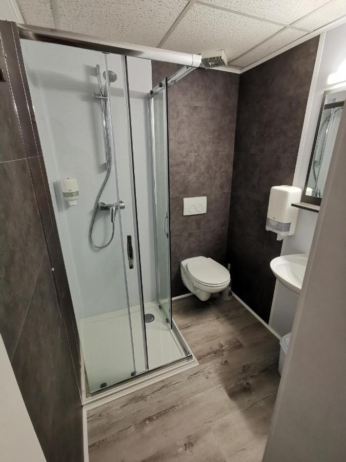 Chez Phil Hotel Robertville Bagian luar foto