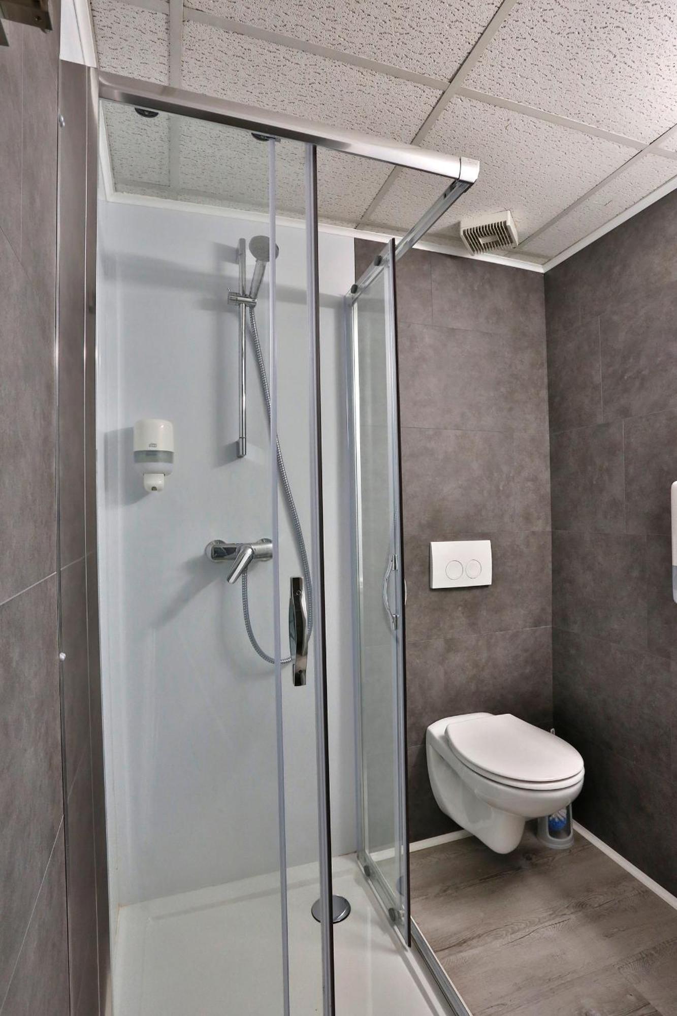 Chez Phil Hotel Robertville Bagian luar foto