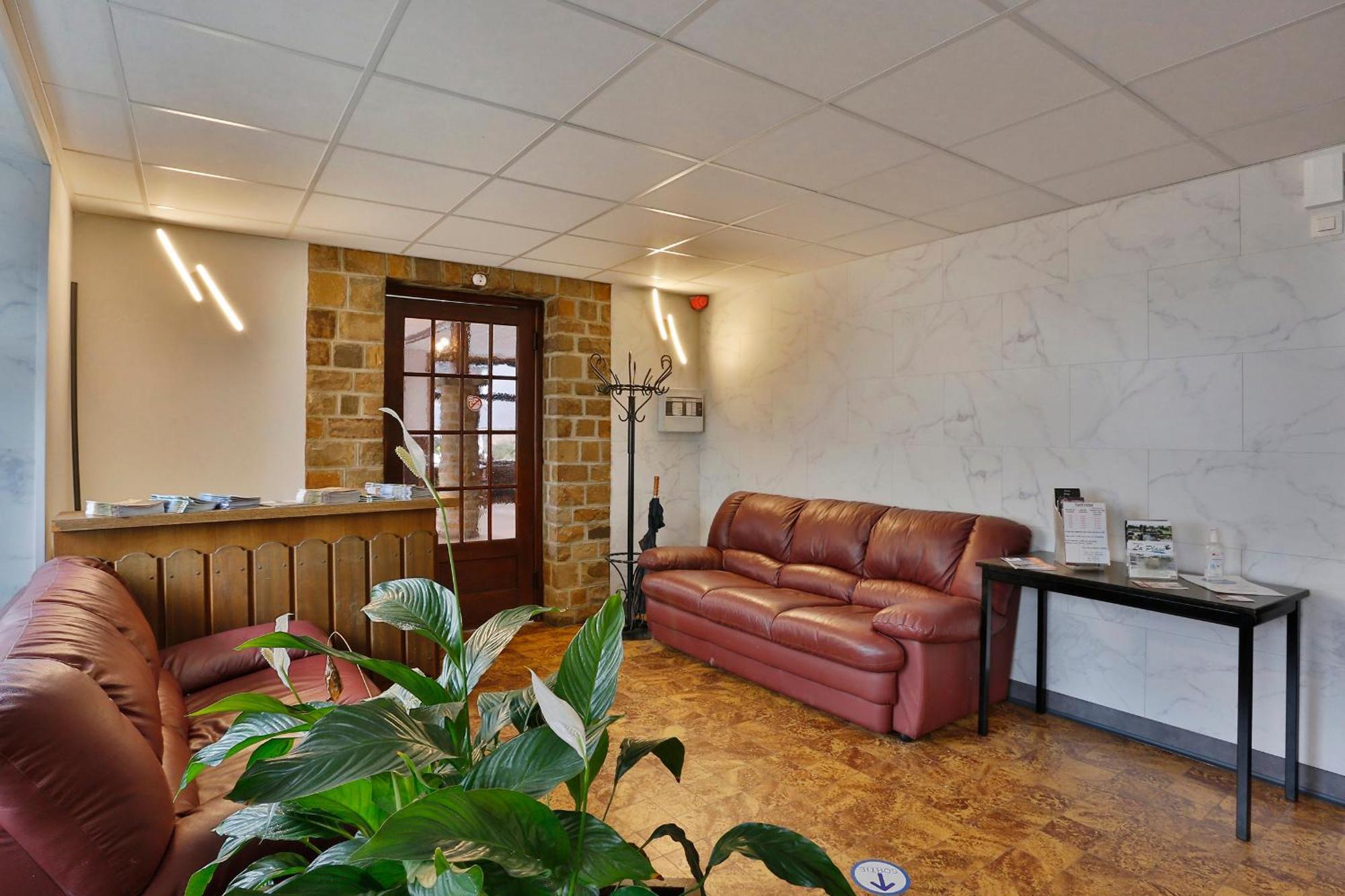 Chez Phil Hotel Robertville Bagian luar foto