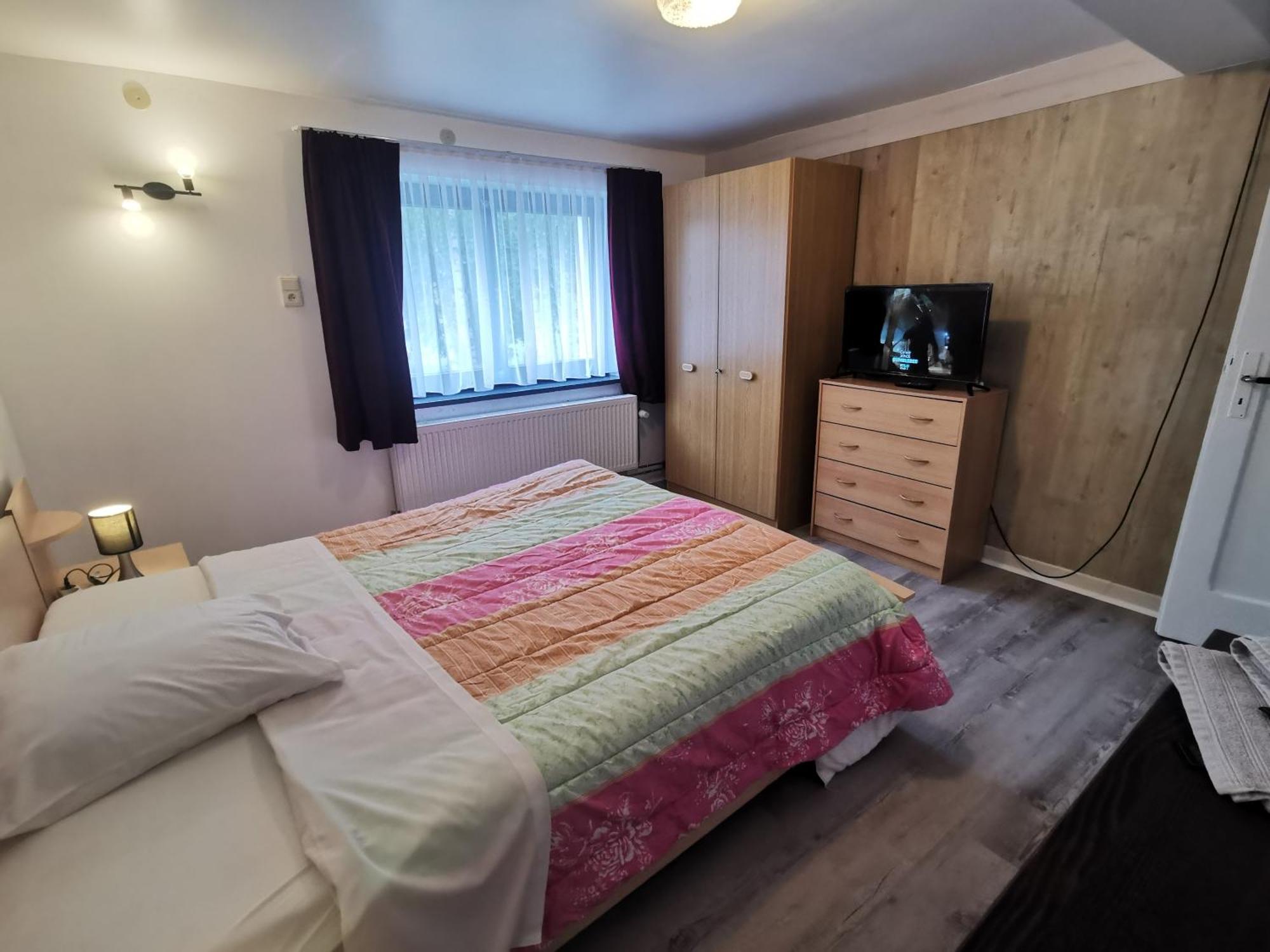 Chez Phil Hotel Robertville Bagian luar foto
