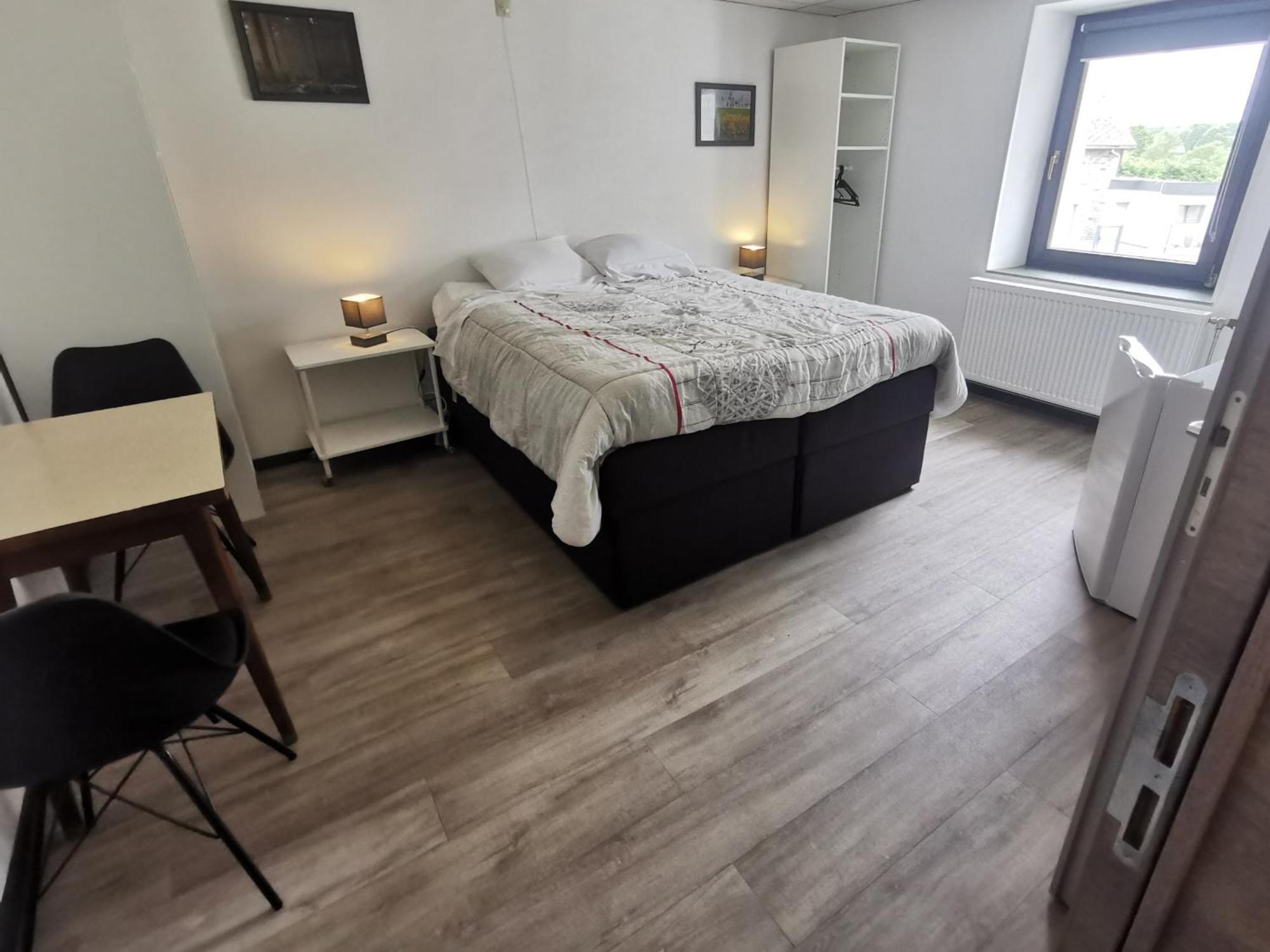 Chez Phil Hotel Robertville Bagian luar foto
