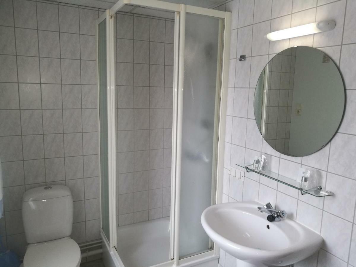 Chez Phil Hotel Robertville Ruang foto