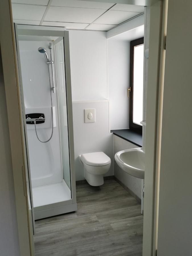 Chez Phil Hotel Robertville Bagian luar foto